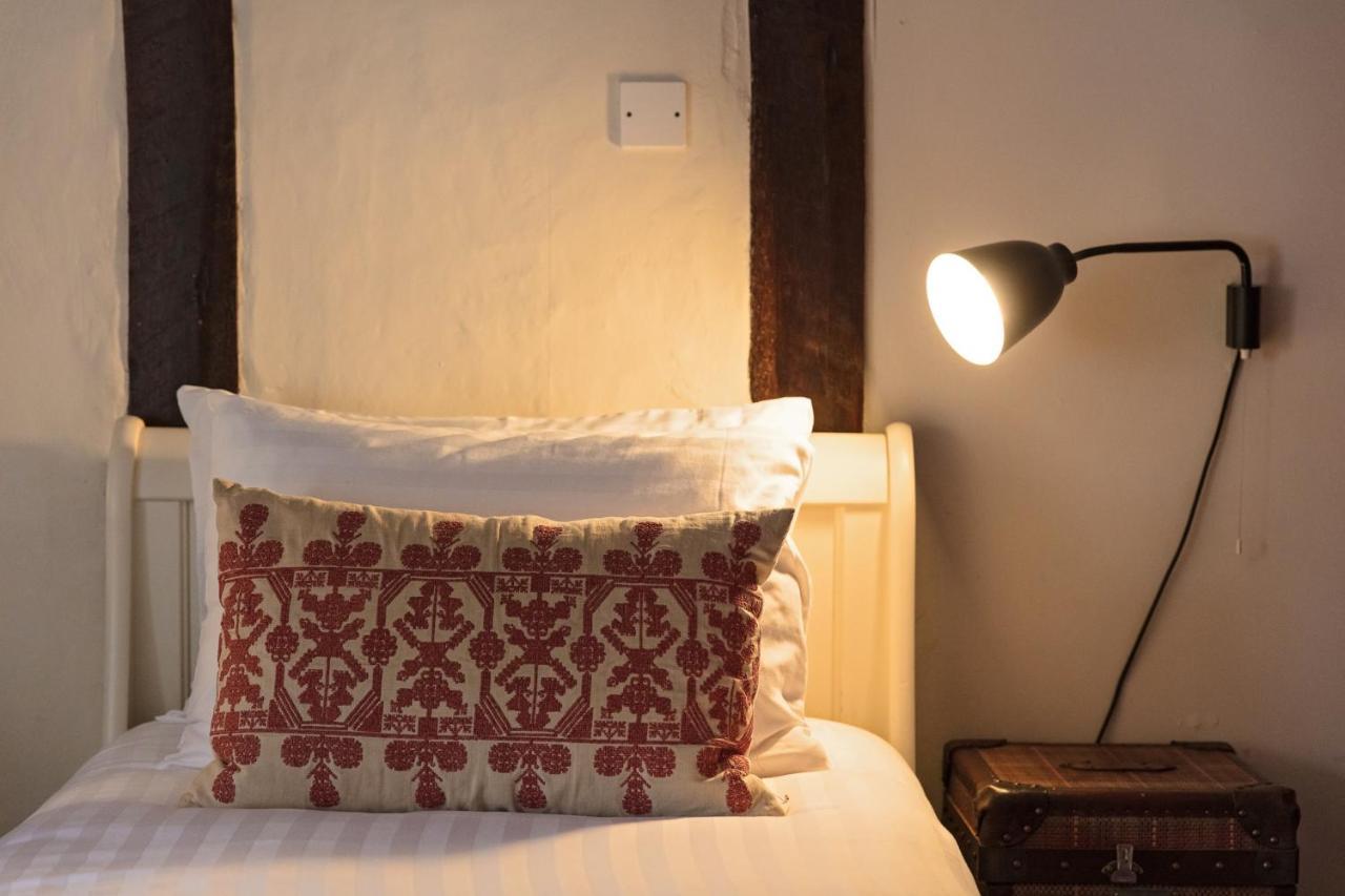 The Black Lion Hotel Little Walsingham Ngoại thất bức ảnh